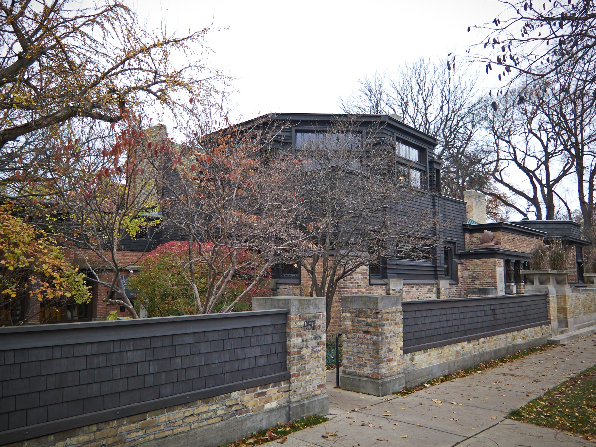 Frank Lloyd Wright Home and Studio, 1889-1898