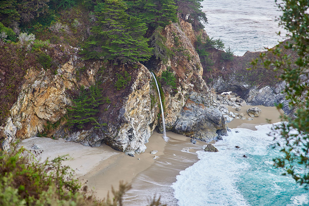 The beautiful McWay Falls, Big Sur